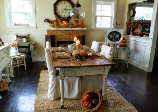 Thanksgiving Tablescapes