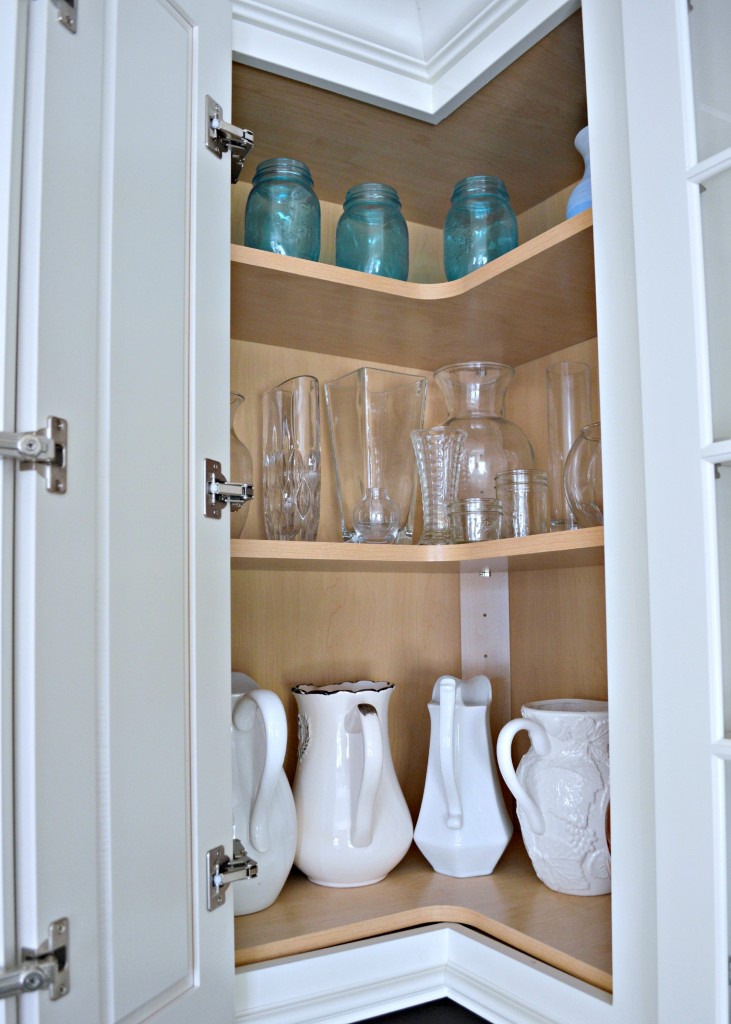 Upper Corner Cabinets for a organized kitchen