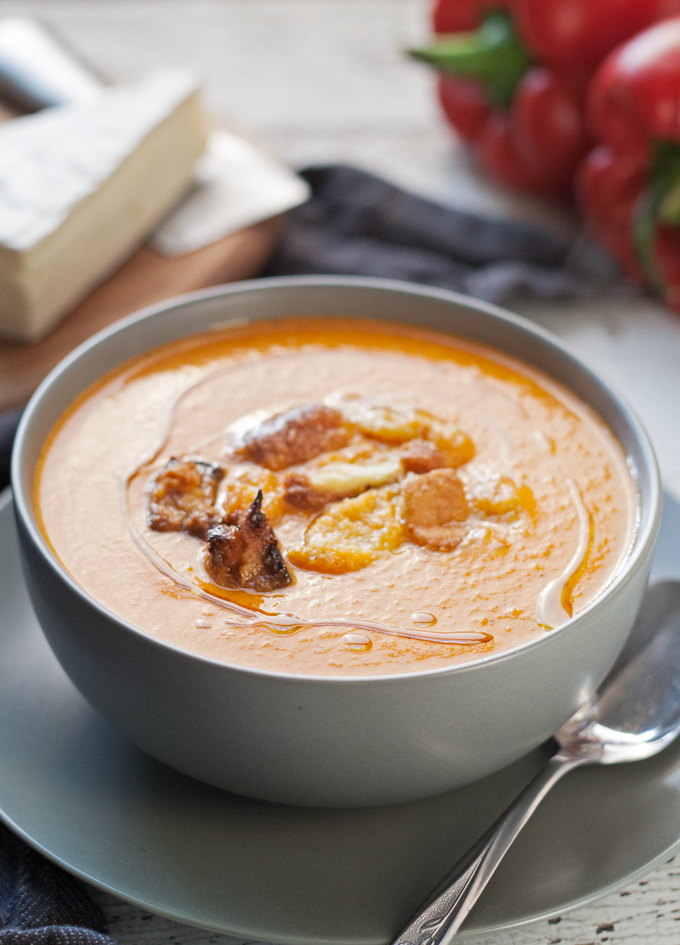 roasted-red-pepper-brie-soup-1