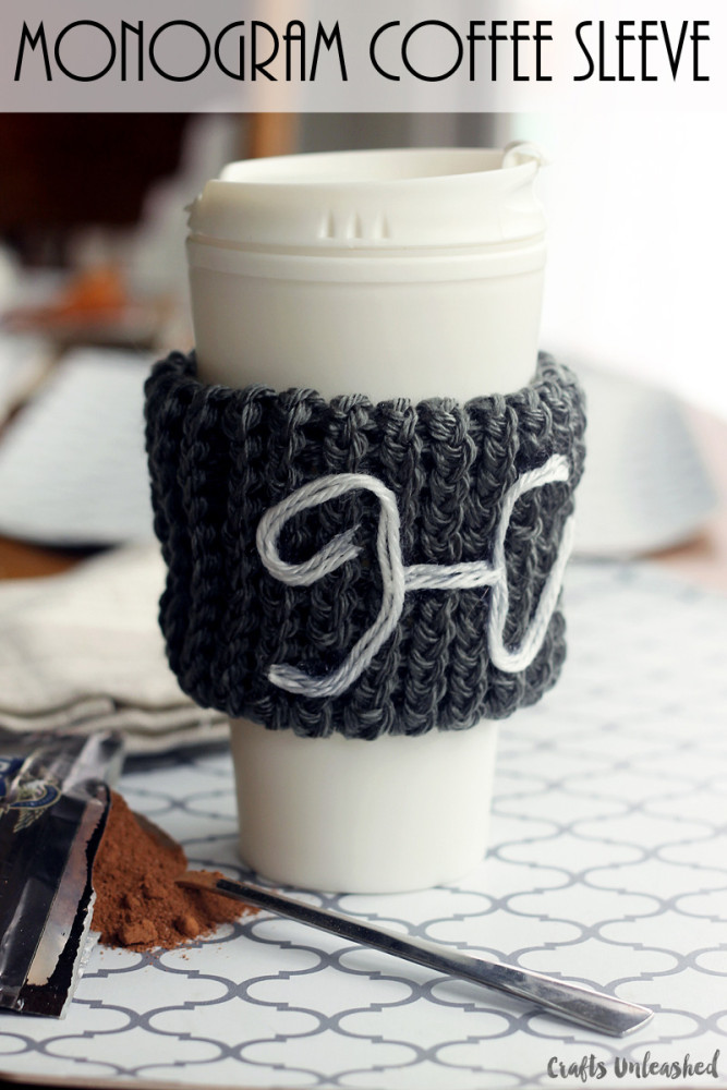 How-to-loom-knit-monogram-coffee-sleeve-Crafts-Unleashed-016-667x1000