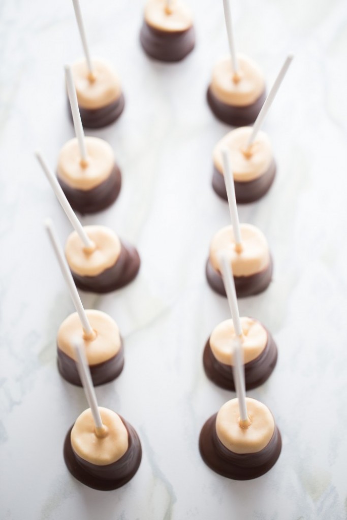 Marshmallow-Pops-700x1050