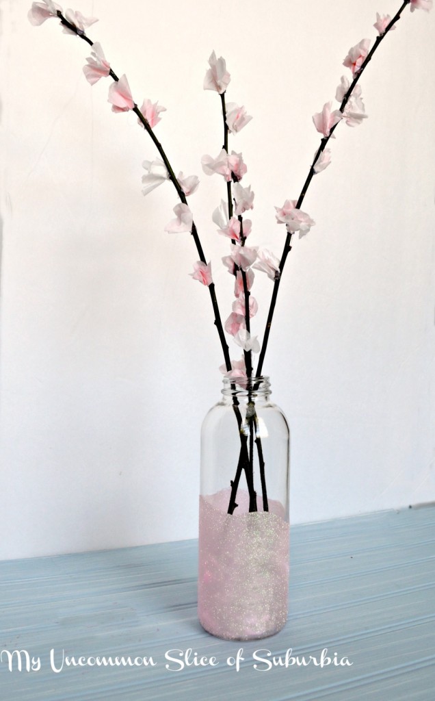 Super simple DIY Glitter Vase with Tutorial