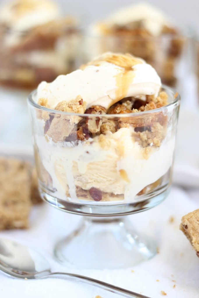 maple-pecan-blondie-sundae-parfaits-15-683x1024