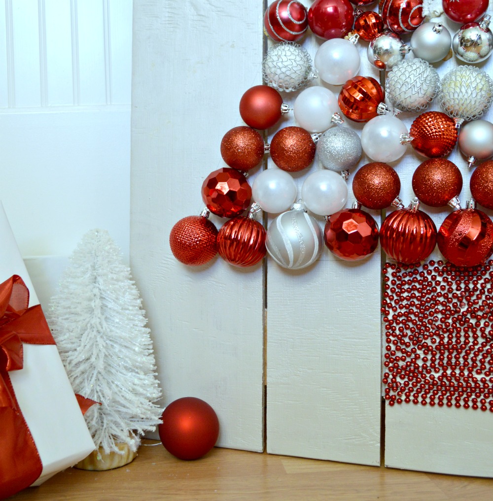How to create a DIY Ornament display. Great tutorial with step step directions and pictures!