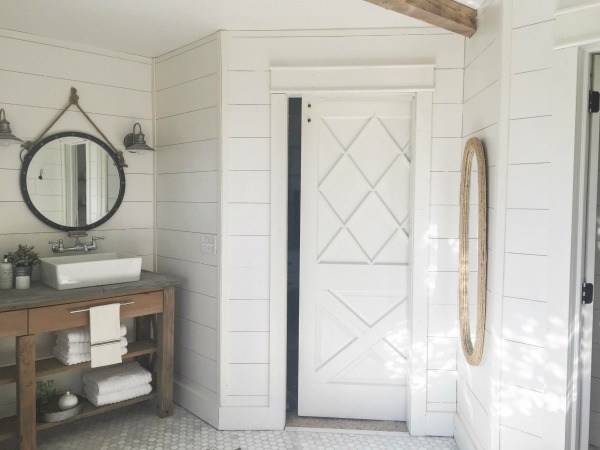 Farmhouse-master-bathroom-room-remodel1