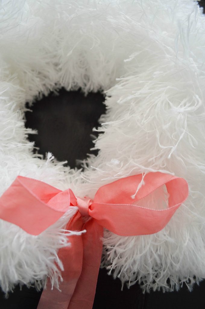 Take A Dollar Store Duster And Turn It Into A Beautiful Spring Wreath