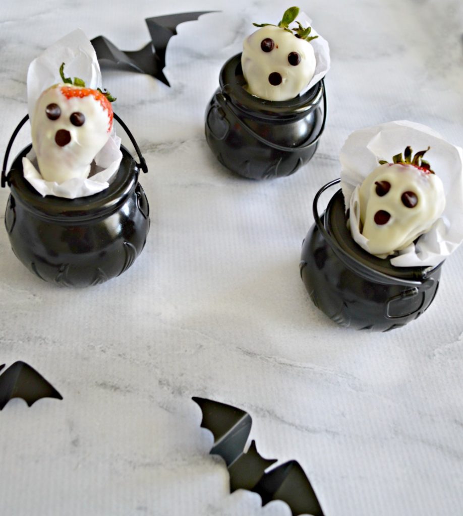 White Chocolate Strawberry Ghosts