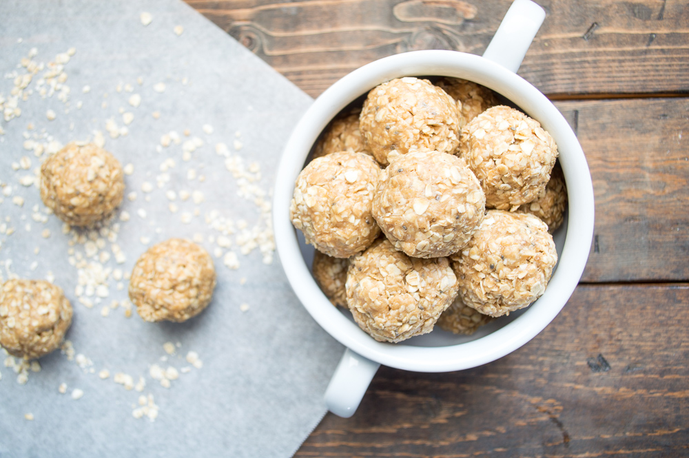 No Bake Oatmeal Protein Energy Balls