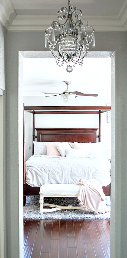 Elegant and relaxing master bedroom