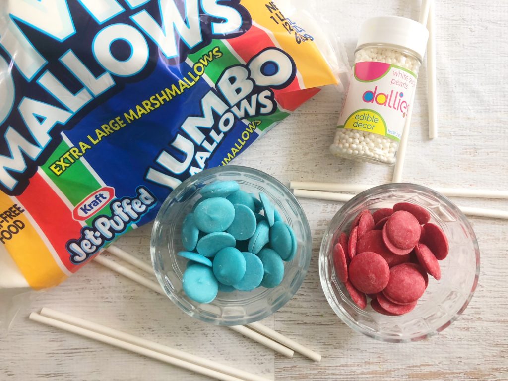 Flag Marshmallow pops recipe! The perfect treat for any patriotic party and so easy to make!