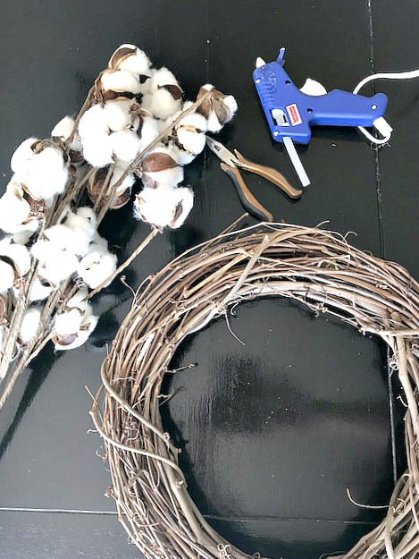 DIY Cotton Wreath - My Uncommon Slice of Suburbia