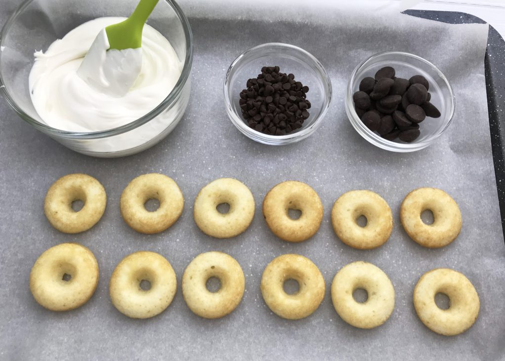 Mini Chocolate Donut Ghosts