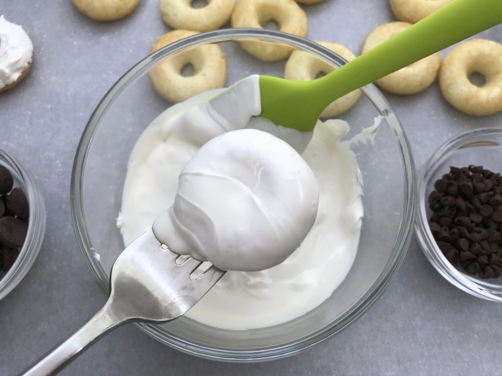 Mini Chocolate Donut Ghosts