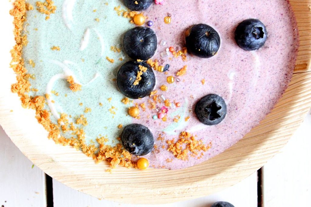 Matcha Berry Smoothie Bowls