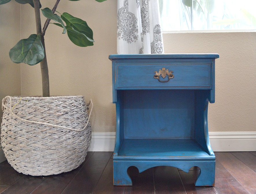 Night Stand Makeover Using Americana Chalky Paint