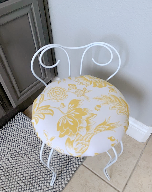 Vintage Vanity Stool Makeover