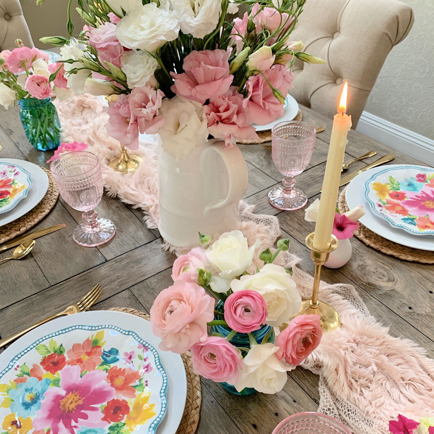Simple Summer Tablescape