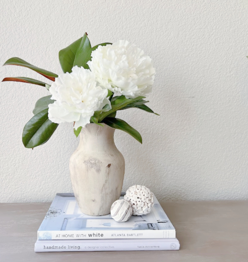 DIY Aged Vase Tutorial using Coffee, Baking Soda & Paint