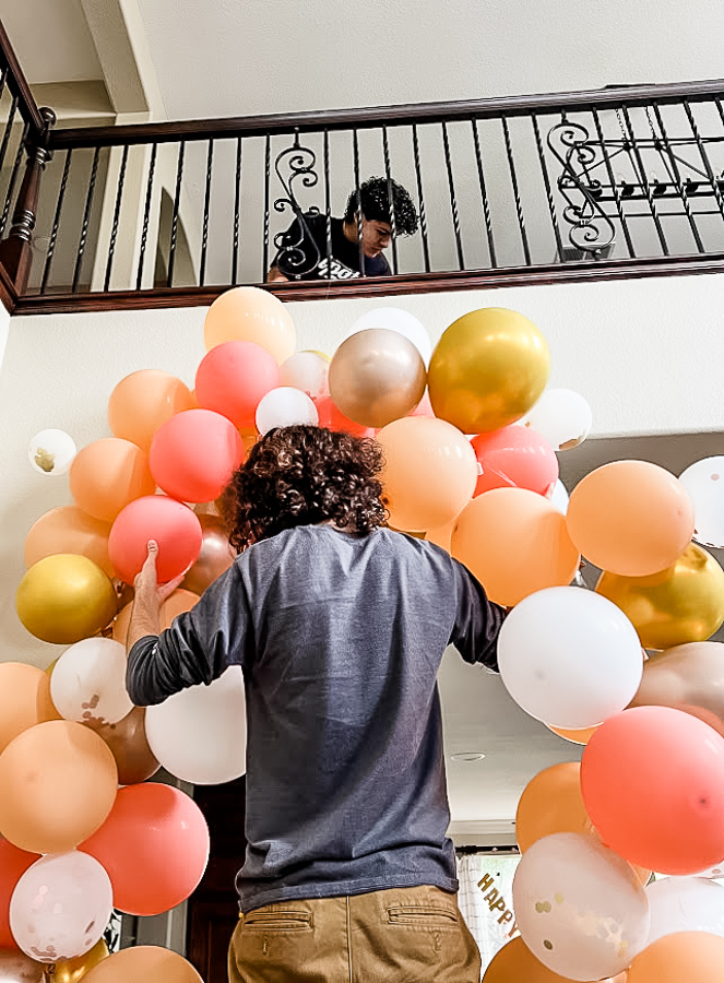 Ballon Arch Ideas with Fishing String