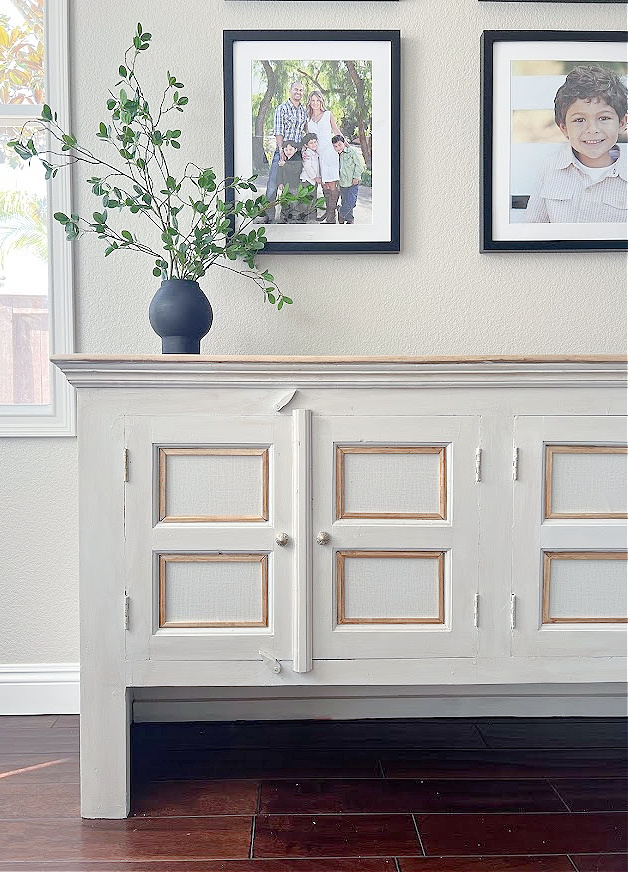 How To Distress Painted Furniture Using Clorox Wipes