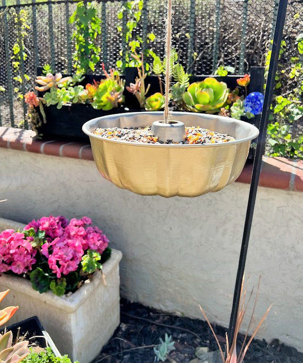 How to Make a Bundt Pan Bird Feeder